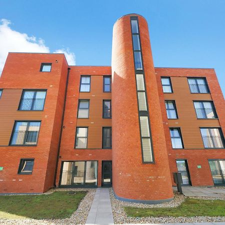 Modern Apartments With Free Parking Near Heathrow Colnbrook ภายนอก รูปภาพ