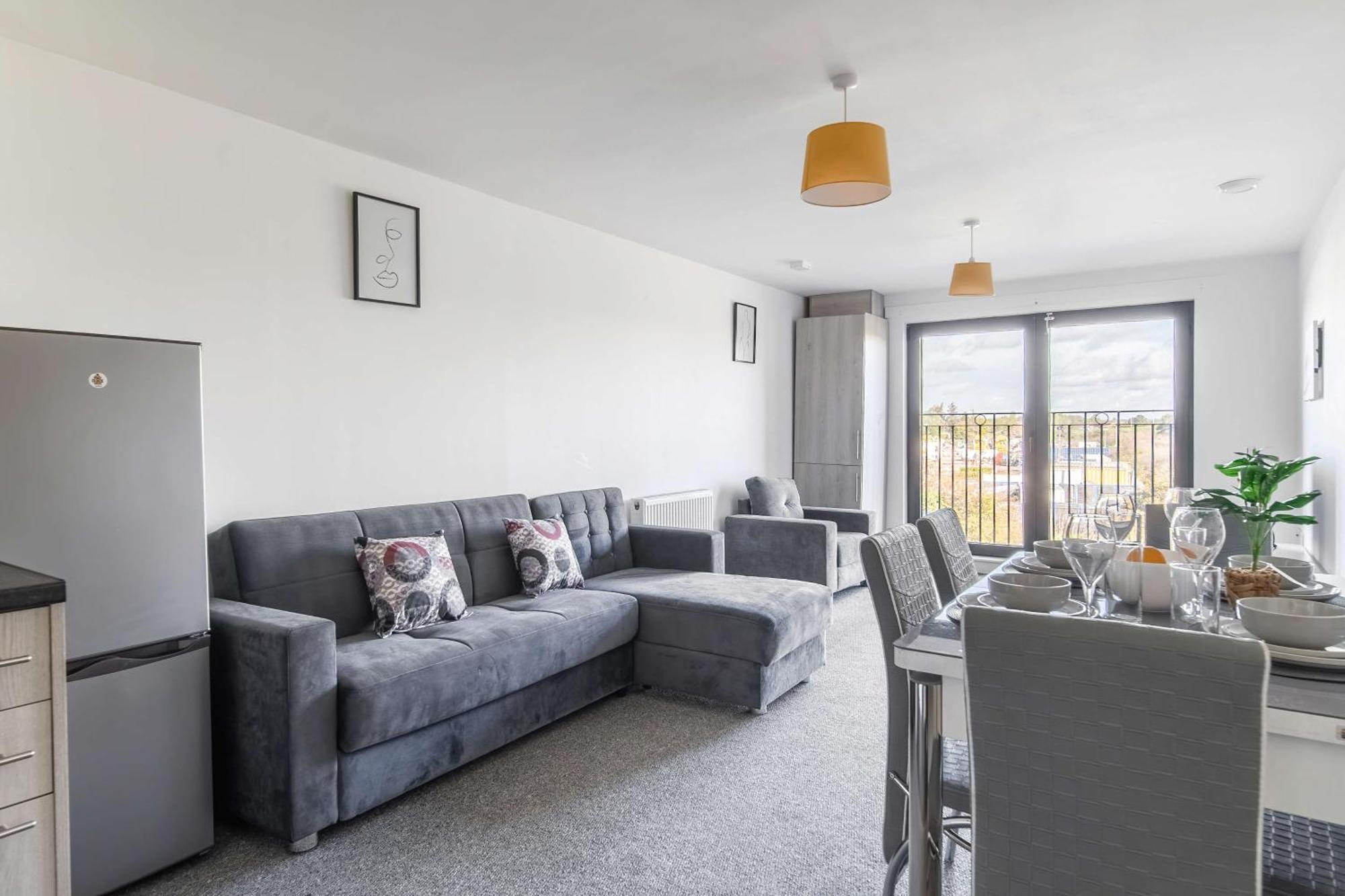 Modern Apartments With Free Parking Near Heathrow Colnbrook ภายนอก รูปภาพ