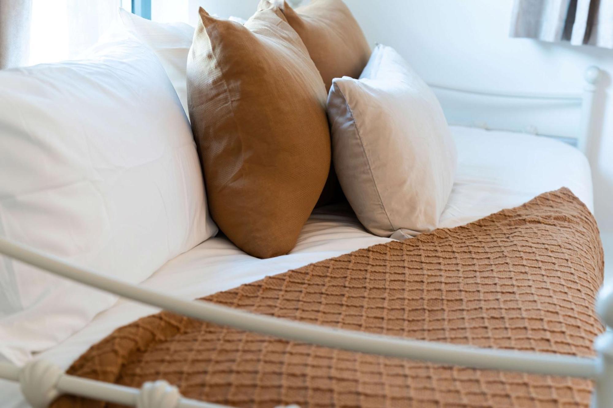 Modern Apartments With Free Parking Near Heathrow Colnbrook ภายนอก รูปภาพ